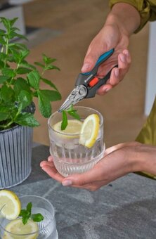 Gardena luxusni nůžky na bylinky a zeleninu - 3