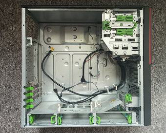 case mATX Fujitsu Celsius W530 - 3