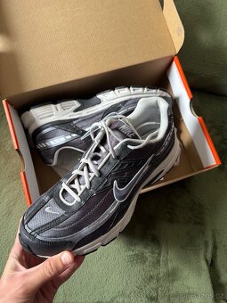 nike initiator - 3