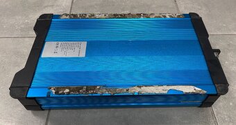 Měnič napětí Solarvertech 12V/230V 3000W - 3