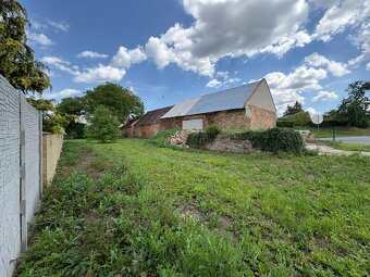 Prodej stavebního pozemku o velikosti 1722 m2 - 3