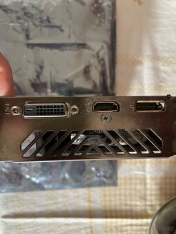 Radeon™ RX 560 Gaming OC 2G - 3