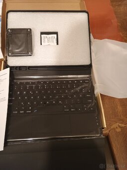 Pouzdro z klávesnicí pro iPad - 3