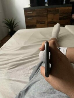 Iphone 11 - 3