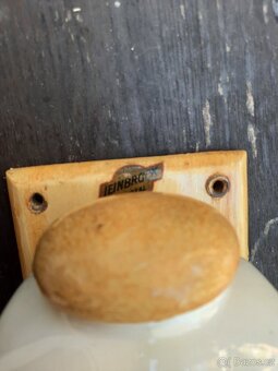 Nástěnný mlýnek na kávu - 3