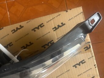 Ford fiesta levé přední světlo - 3