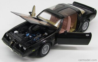 Pontiac Firebird 1:18 - 3