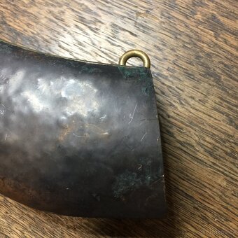 stará prachovnice mosaz měď - zásobník na střelný prach - 3