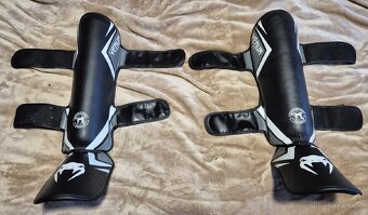 Venum rukavice a chrániče holení - 3