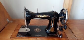 Šicí stroj - 3