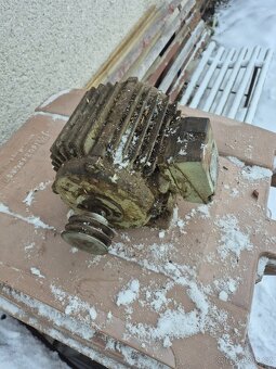 Prodám různé elektromotory viz.foto - 3