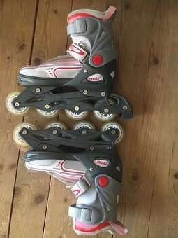 Kolečkové brusle TRULY + chrániče - 3