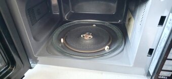 Mikrovlnná trouba Sharp R 642 BKW - 3