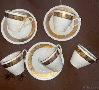 Porcelánová 27dílná sada za 2500,- - 3