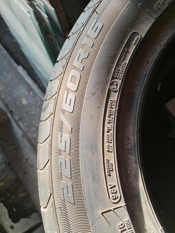 225/60/16 98V - 3