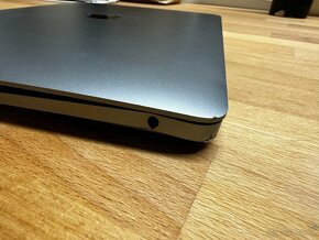 MacBook Air, Retina, 13-inch, late 2017 - 3