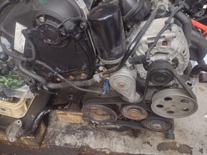 Prodám díly z motoru Audi A4 b8 1.8 tfsi 118 kW CABB - 3
