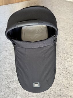 Korba Priam Lux Carry Cot - 3