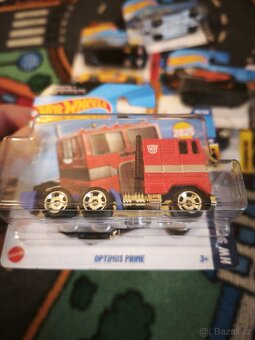 40 kč Hot wheels - 3