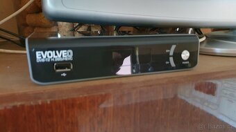 Panasonic LCD + settopbox - 3