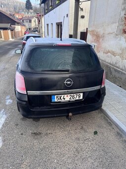 Opel Astra 1.9 - 3