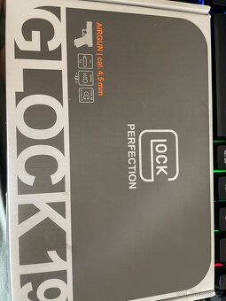 Glock19 vzduchová pistole - 3