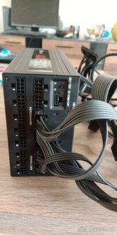 CORSAIR AXi Series, AX1500i, 1500 Wattů, certifikace 80+ Tit - 3