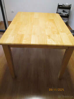 Jídelní stůl + 4 židle - 3