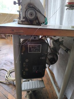 Šicí stroj overlock - 3