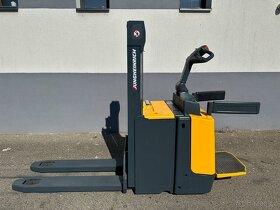 Vysokozdvižný vozík ruční Jungheinrich s přízdvihem 2t - 3