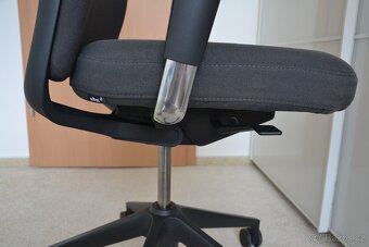Kancelářská židle - Vitra ID Soft nákup 24 600,- - 3