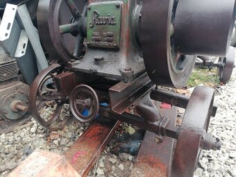 Velký stabilní motor Slavia Diesel - 3