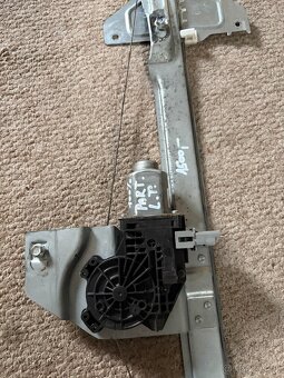 LP stahovačka Peugeot Partner - 3