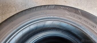 215/60 R17 - 3