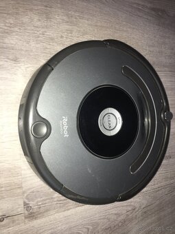 Vysavač iRobot Roomba - 3