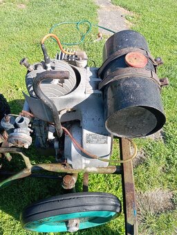 Prodám starý postřikovač značky Autofenomen sigma pump - 3