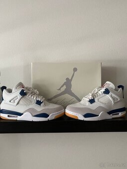 Nike Air Jordan 4 Retro SB Navy - 3