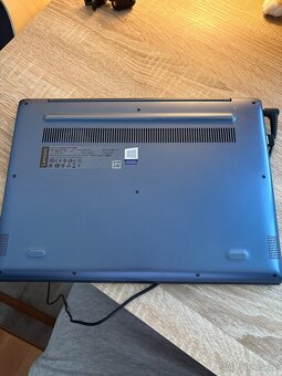 Lenovo ideapad 330s - 3