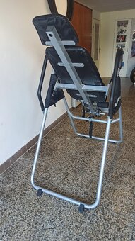Trakční lehátko, rekonvalescenční lehátko, inverzní stůl - 3