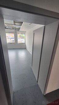 Nabízíme kancelářské prostory v H 10 1 NP - 3
