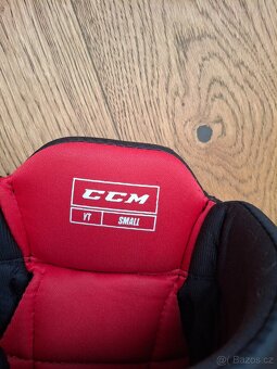 Dětské hokejové kalhoty CCM vel. S - 3