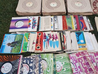 STAROŽITNÉ ORIGINÁLNÍ GRAMOFONOVÉ DESKY - 3