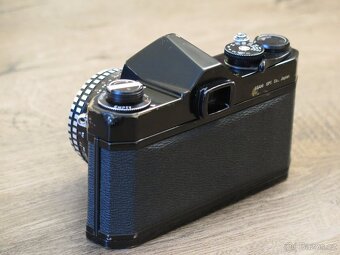 Pentax Asahi Spotmatic SP + Domiplan 50 mm f/2,8 - 3