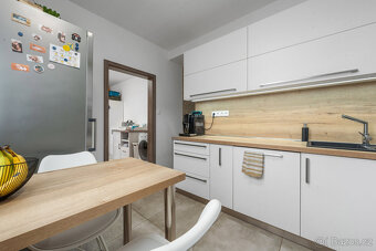 Prodej družstevního bytu 3+1 po kompletní rekonstrukci v Čes - 3