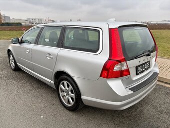 VOLVO V70 2.0 D4 KINETIC //2011 5-VÁLEC NAVIGACE SERVISKA - 3