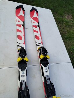 Prodám kvalitní lyže Atomic racer - 3