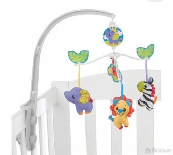 Kolotoč nad postýlku - 3