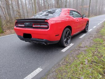 DODGE CHALLENGER R/T 5,7 Hemi  2019 102tis km DPH - 3