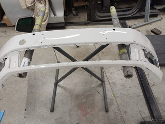 Passat B7 přední nárazník 3AA 807 221 - 3