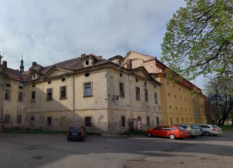 Prodej komerční nemovitosti 1000 m² Doksany - 3